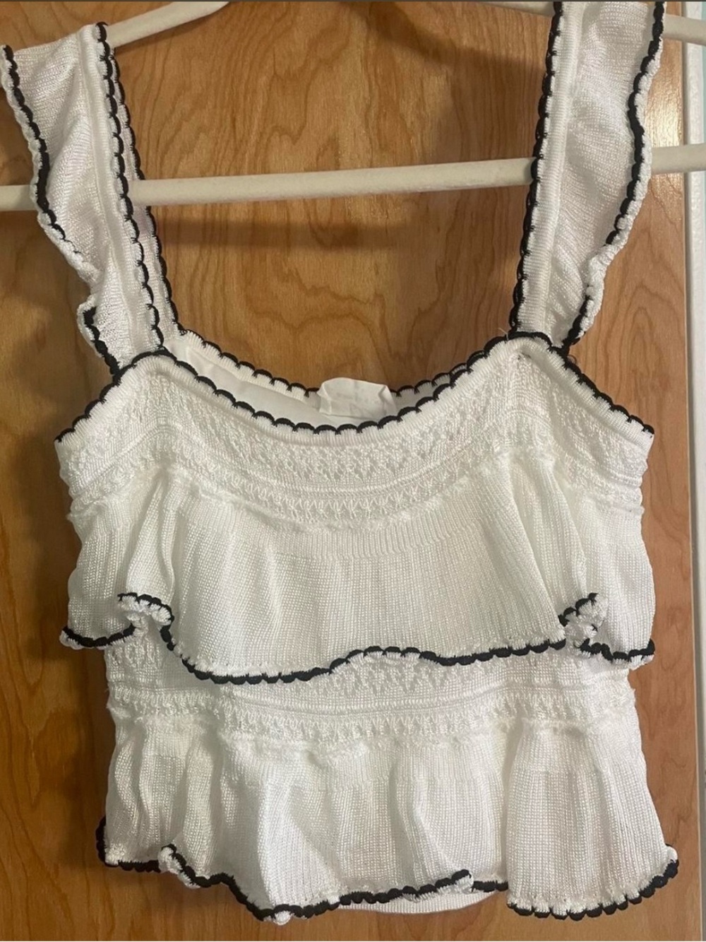 Bobbles and Lace Ruffle Crop Top - Picture 3 of 7